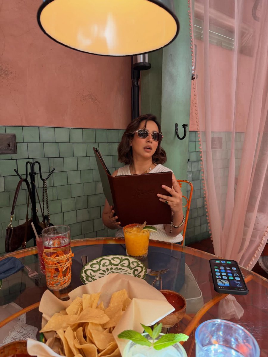 Weekendvibes_'s tweet photo. Sunanda Sharma 🤍😎
#Sunanda #SunandaSharma https://t.co/9NXhWloWJ6