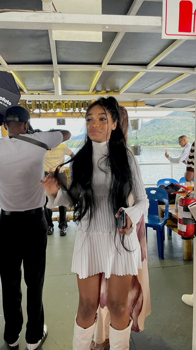 A real life Doll 🥺❤️.This hair is everything a girl needs 😭😍❤️ and lastly that dress 👗is gorgeous like the owner Okay 🤏🏽. 

THANDEKA X LOUD EXPERIENCE
THALIANS PIN FOR THANDEKA
#CruiseWithThandeka #ThandekaTheBrand