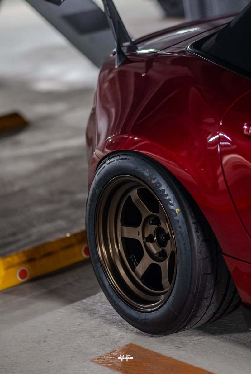 新しい資産を買いました

𝐕𝐨𝐥𝐤𝐫𝐚𝐜𝐢𝐧𝐠 𝐓𝐄𝟑𝟕𝐕 𝟖.𝟓𝐉-𝟓
𝐍𝐚𝐧𝐤𝐢𝐧𝐠 𝐂𝐑-𝐒 𝟐𝟎𝟓/𝟓𝟎𝐑𝟏𝟓

リアはこれから頑張って詰めます