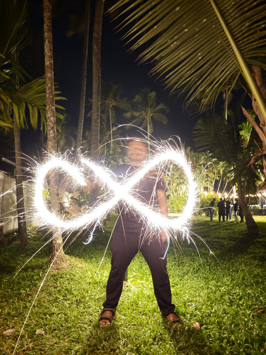 Iam_MrAustin's tweet image. Light paint photography with Leica Beast LOFIC sensor #XiaomiFansClub #XiaomiInnerCircle #RuleTheNight #Xiaomi17Ultra
 @pixelwithme @ritij @atytse @xiaomiindia @gautmeluv