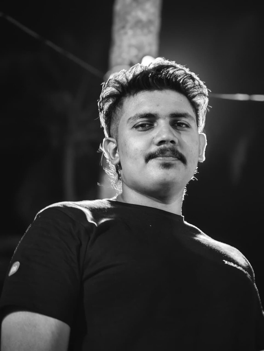 Iam_MrAustin's tweet image. Some B/W portraits with Leica Optics 
#XiaomiFansClub #XiaomiInnerCircle #RuleTheNight #Xiaomi17Ultra @pixelwithme @ritij @atytse @xiaomiindia @gautmeluv