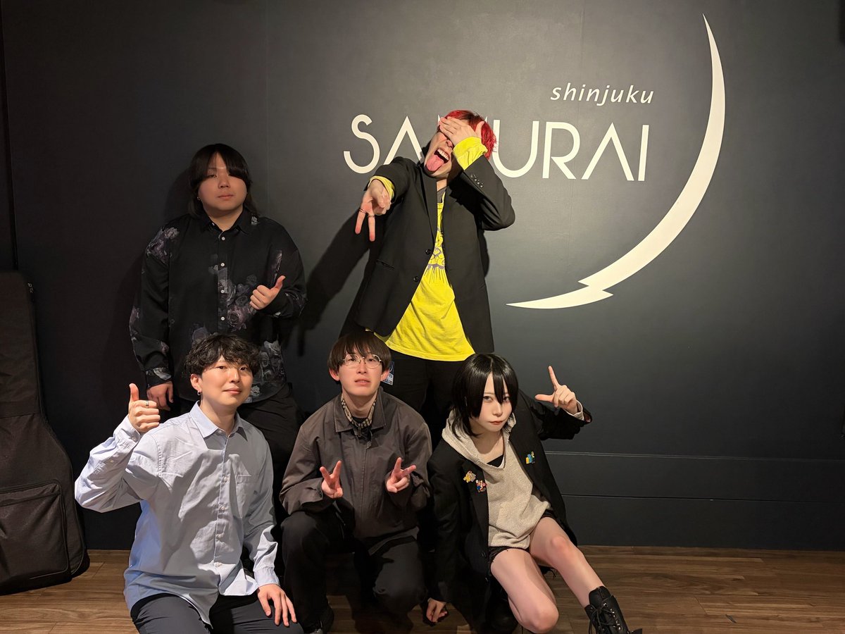 4/19 侍 CINEMA CLUB
ご来場ありがとうございました
またお越しください

w/

A.u.w
Awake the Weakness
輪廻
AT THE TONE