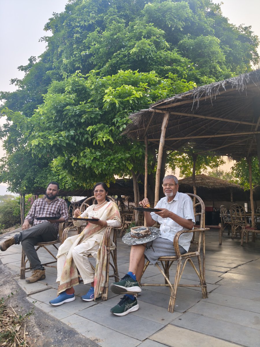 HirakudDFO's tweet image. At the #Islandcafe, we found peace, joy, and memories to treasure forever.
#familytrip #togetherness 
🌐 ecotourodisha.com
📱6372907291,9438113285
 #HirakudWildlifeDivision #DebrigarhWildlifeSanctuary #sambalpuri
@ForestDeptt @PCCFWL_Odisha @pccfodisha @odisha_tourism