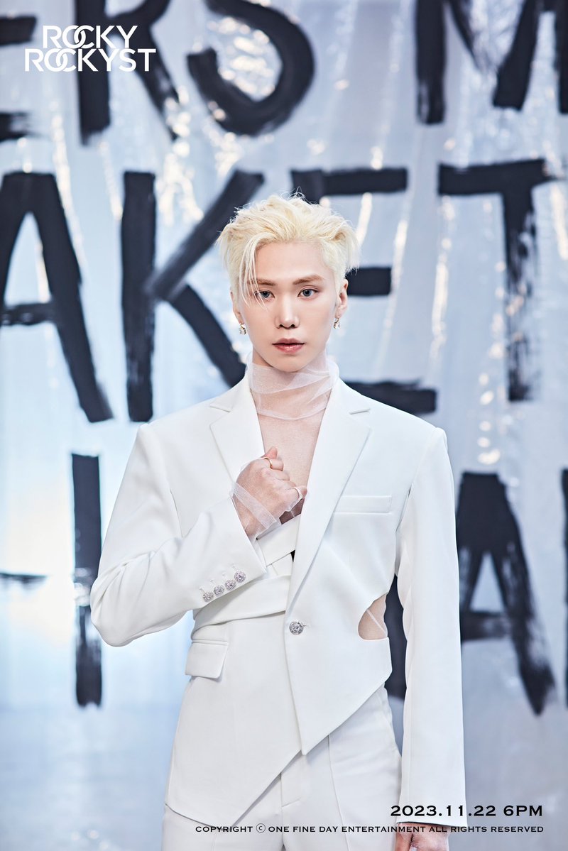 ldph_2_25's tweet image. 2027/2/25 D-312

金髪を初めて見た時のｲﾝﾊﾟｸﾄもそうだけどこのｺﾝｾﾌﾟﾄﾌｫﾄ好きすぎる片側だけ落とした前髪（長め）も好きだし衣装も可愛いし何より金髪こんなに似合うの？？？？最高では？？？？もう一回見たいからなんかｳｲｯｸﾞとかでまた…（頭皮を傷つけてはならない
#라키 #ROCKY