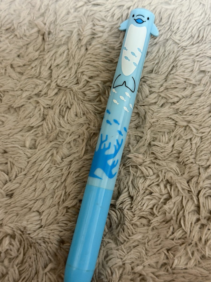 Yurika391226's tweet photo. 実はまだ使ってるお気に入りのペン🥰
楽しい思い出���詰まってて捨てたくないからインクが無くなっても飾りたいな https://t.co/W92vdVqJ0e