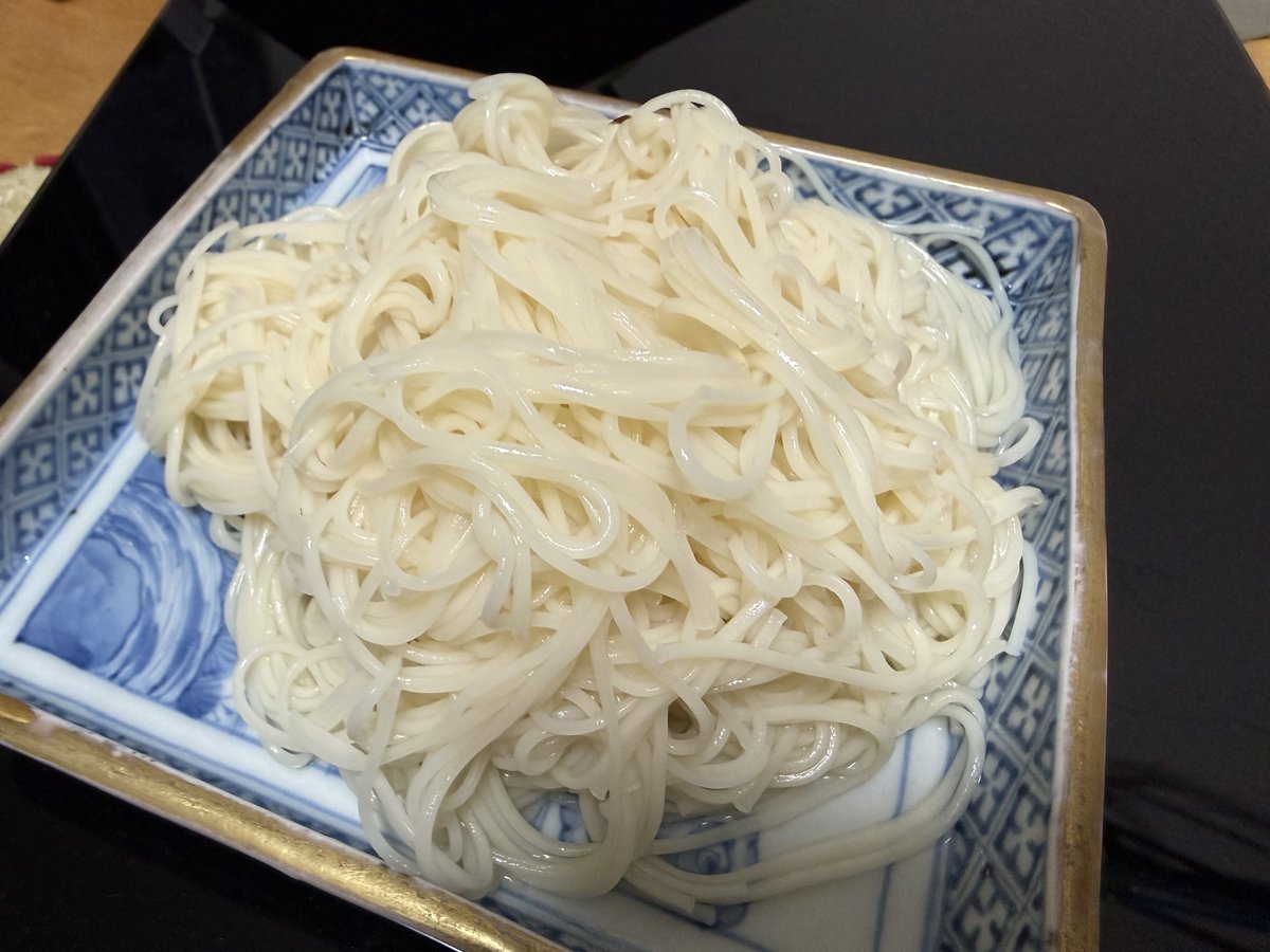 おびーか tweet media