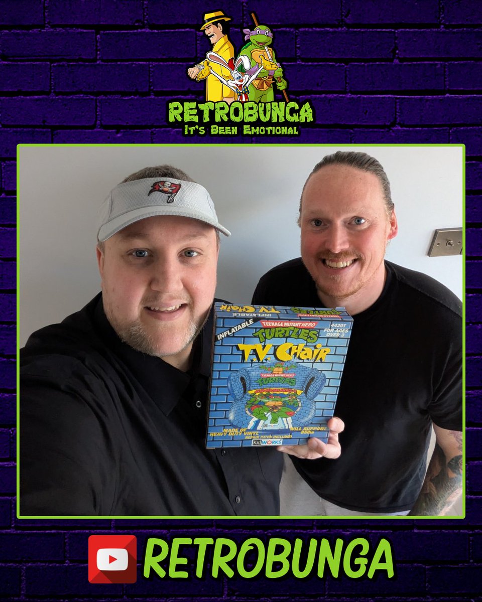 RETROBUNGATV's tweet image. Shout out to 90s.geezer who is one of my fave sellers in our vintage toy community  

Had to pick up this #90s #TMNT inflatable chair from him  Question is ............ will it take my weight 🤔😮😏...........  

#retrobunga #itsbeenemotional #vintagetoys #retrotoys
