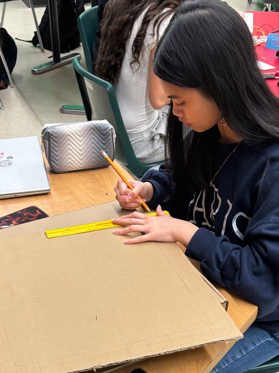 Lockerby Composite School tweet media