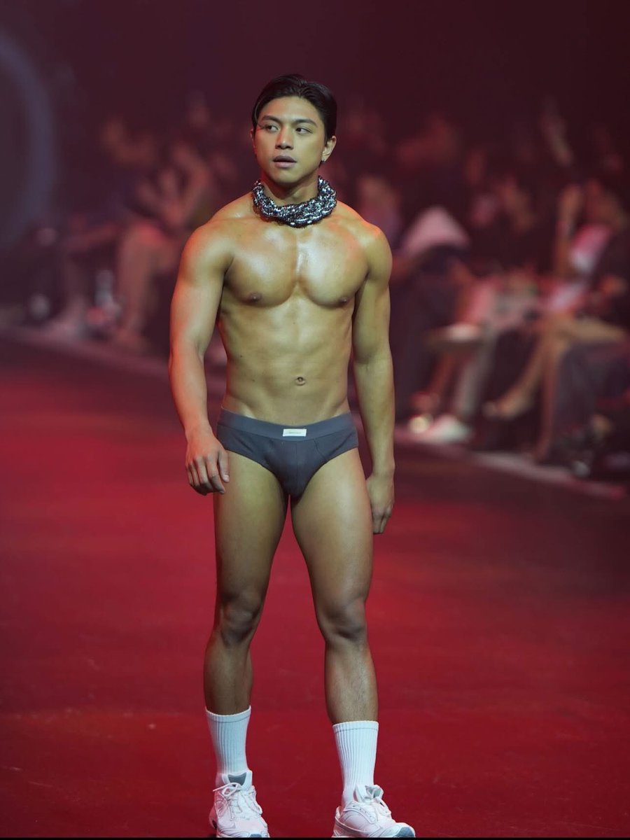 Sparkle GMA Artist Center tweet media