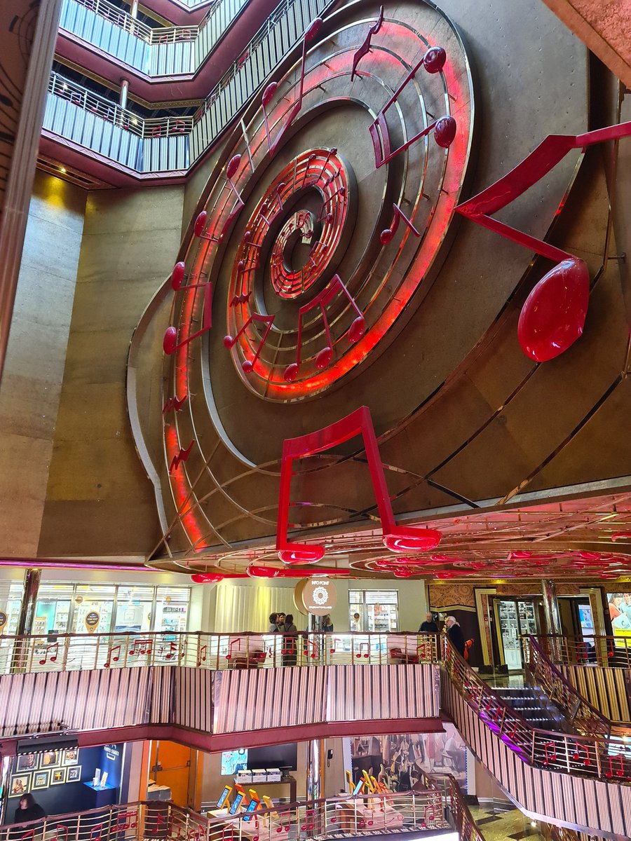 Alpi23476538's tweet image. Costa Pacifica. Lots of red ☺️
#cruising #costaline #CostaPacifica