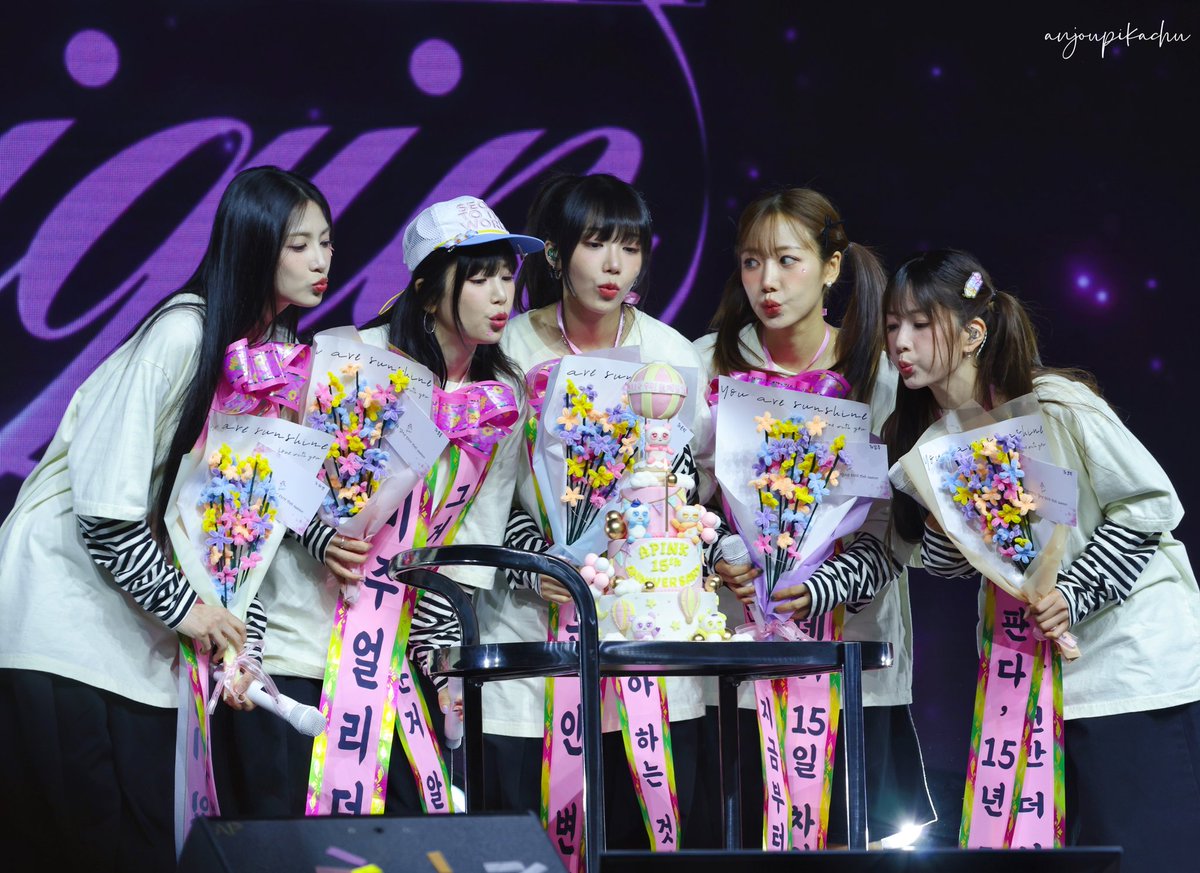 ϞϞ(๑⚈ ․̫ ⚈๑)∩ #Love Me More tweet media