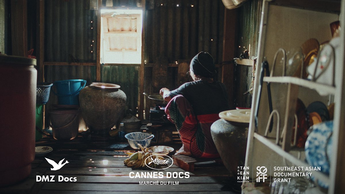 there’s an upcoming documentary that explores what it means to uphold the identity of being a bissu in an ever-changing contemporary world

🎞️: a distant call — a film by andrea suwito