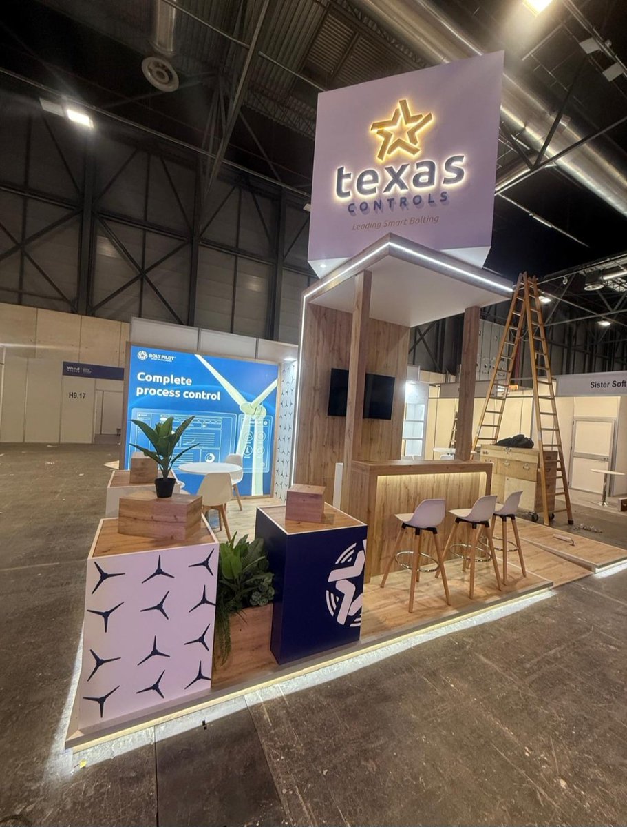 stands dm spacio tweet media