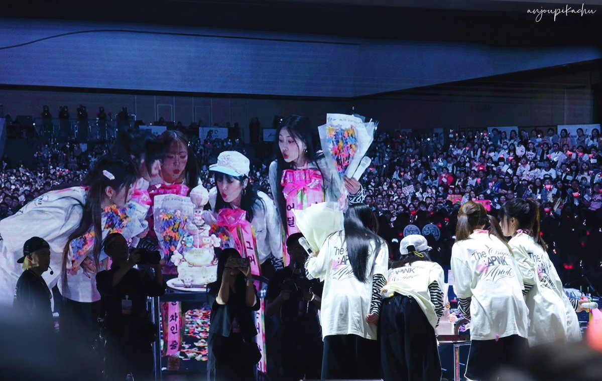 ϞϞ(๑⚈ ․̫ ⚈๑)∩ #Love Me More tweet media