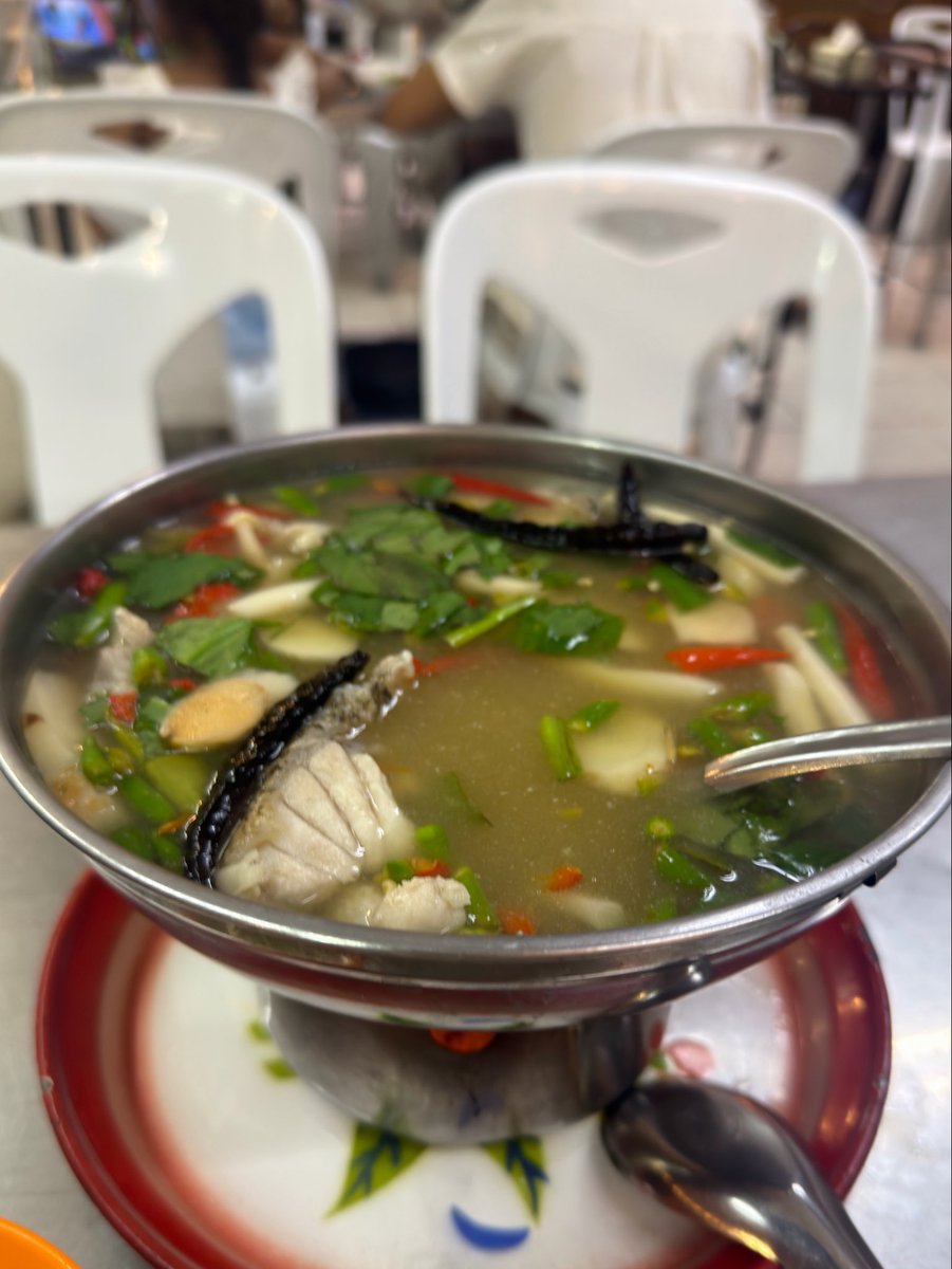 กษิบ๊อง (ปลูกผลเขือเทศ) tweet media