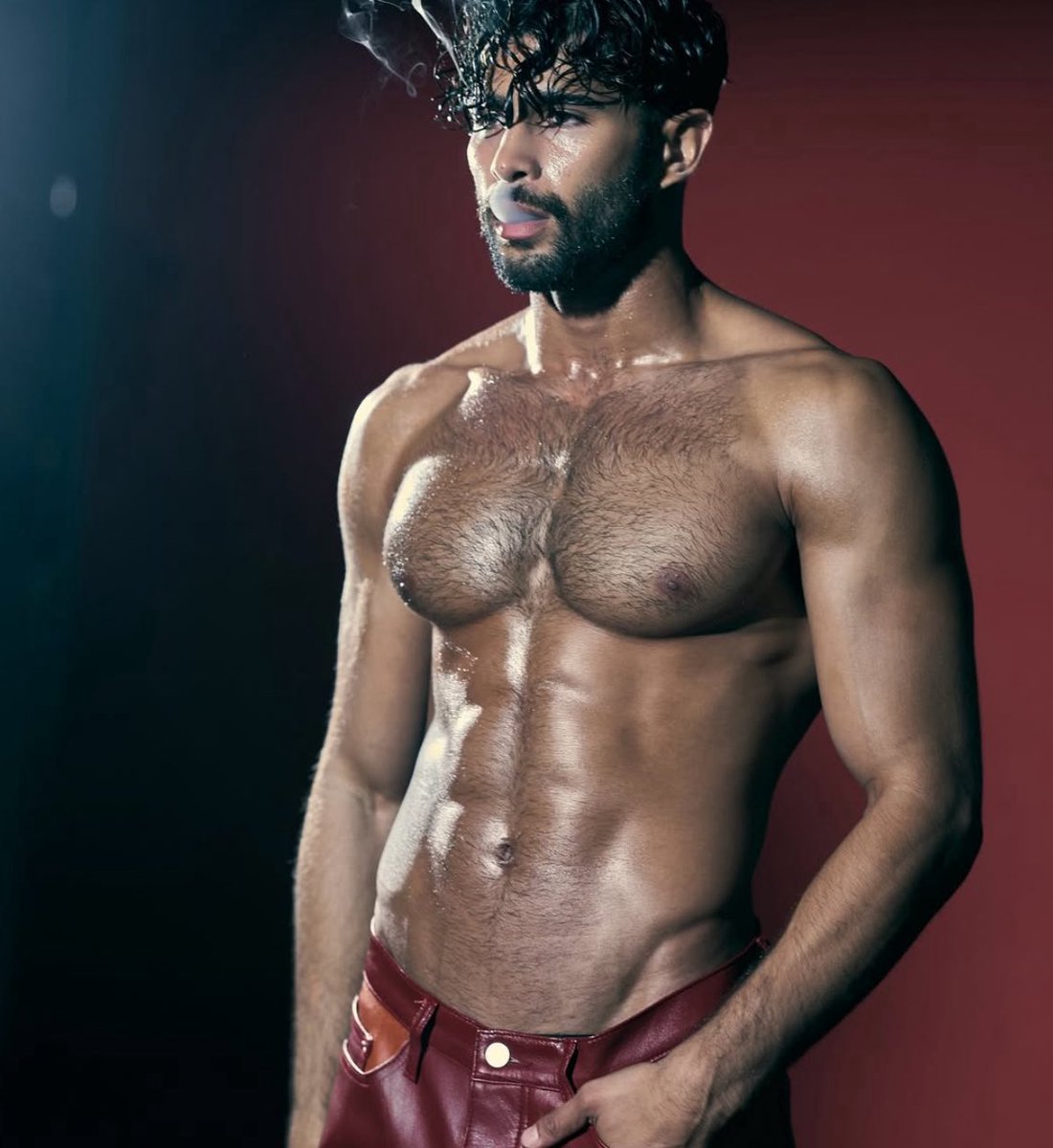 ArabMaleCeleb+ tweet media