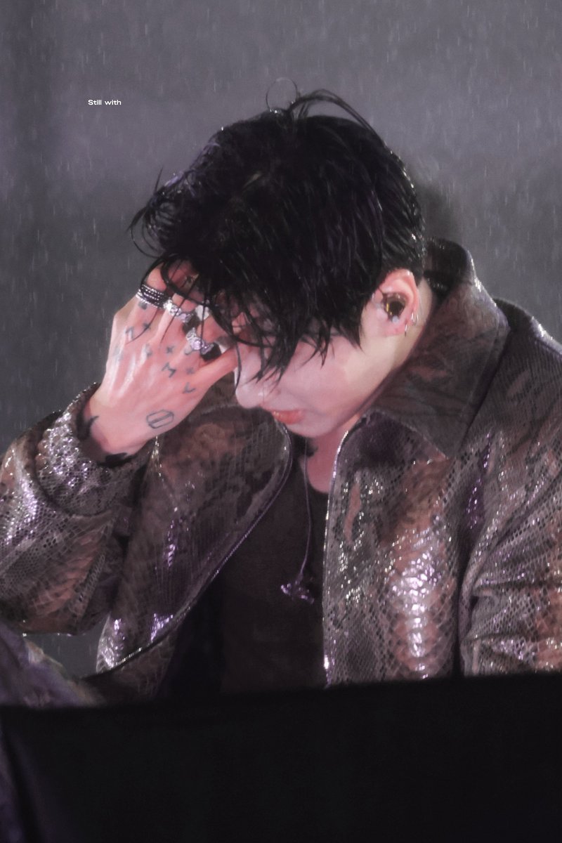 Still with tweet media