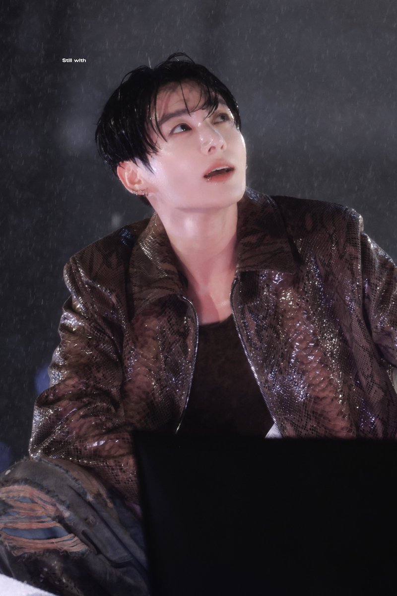 Still with tweet media