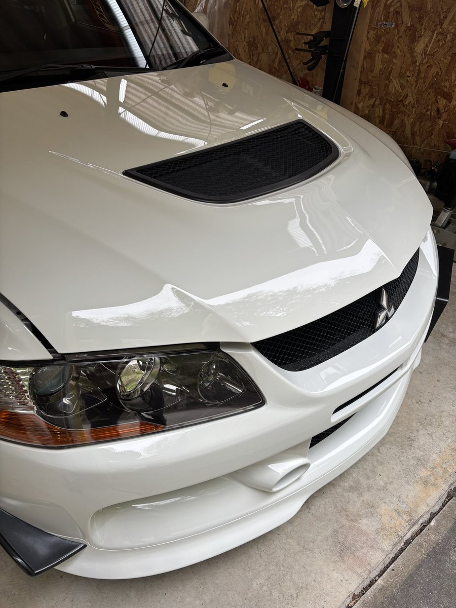 よ～いち tweet media