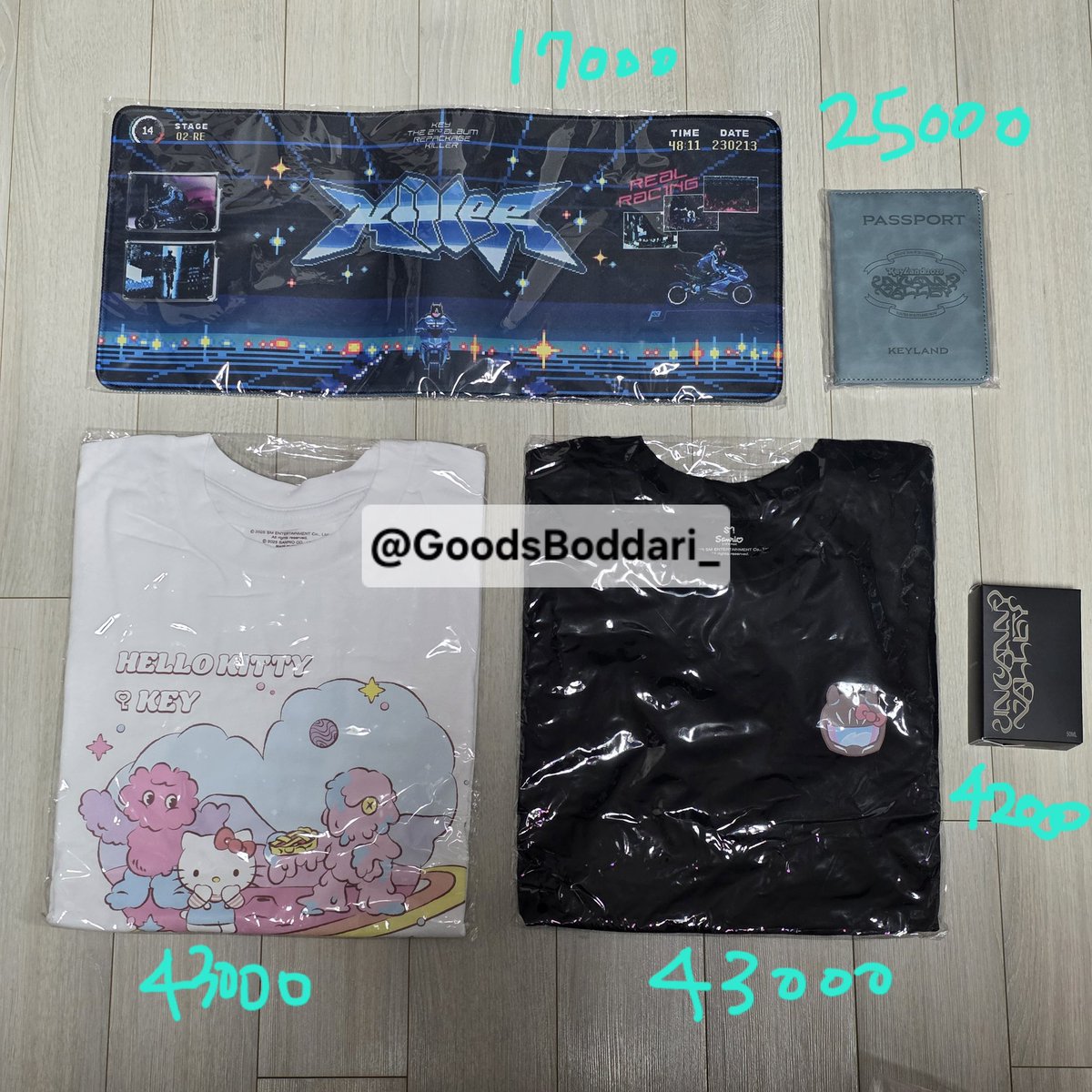 GoodsBoddari_'s tweet photo. 샤이니 KEY 기범 굿즈 양도 판매합니다
킬러 마우스패드 17000원
언캐니 밸리 여권 커버 25000원
키티 콜라보 티셔츠 각 43000원
(포카 있음○)
언캐니밸리 키랜드 무드 프래그런스 42000원
모두 미개봉 원가 양도 판매입니다
#SHINee #샤이니굿즈 #온유 #ONEW #태민 #TAEMIN #키 #KEY #민호 #MINHO https://t.co/7xaXEWsLDk