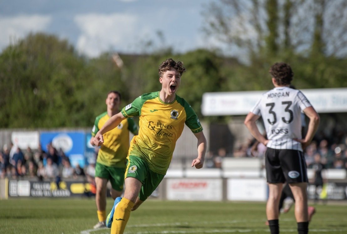 HarryHedges34's tweet photo. We keep learning ⏳#Horsham #lardyarmy #AFCWacademy #AFCWimbledon https://t.co/6lCH1gNxqQ