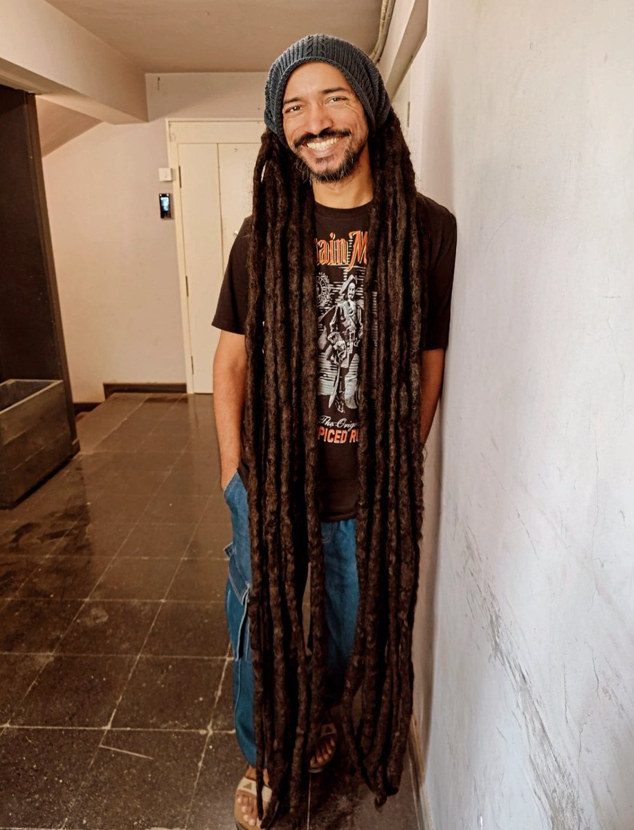 DreadIndian's tweet image. Hope you guys are having a nice weekend!🍻🍺🍕
Keep Smiling:))

#dreadlocks #dreads #dreadlocs #locs #reggae