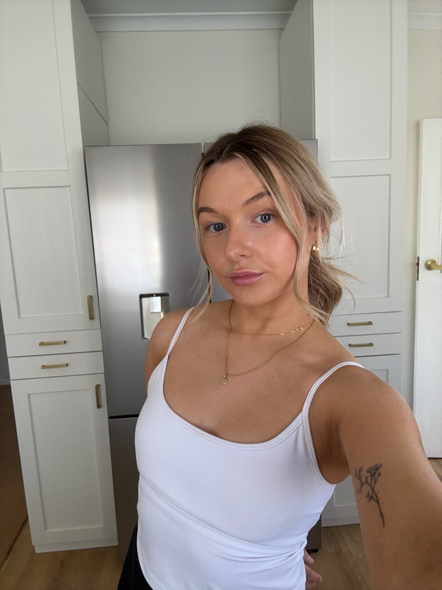 ravenwitch81's tweet image. Nothing special—I just really like myself today.😊
#relaxmode #selfvibes  #justme