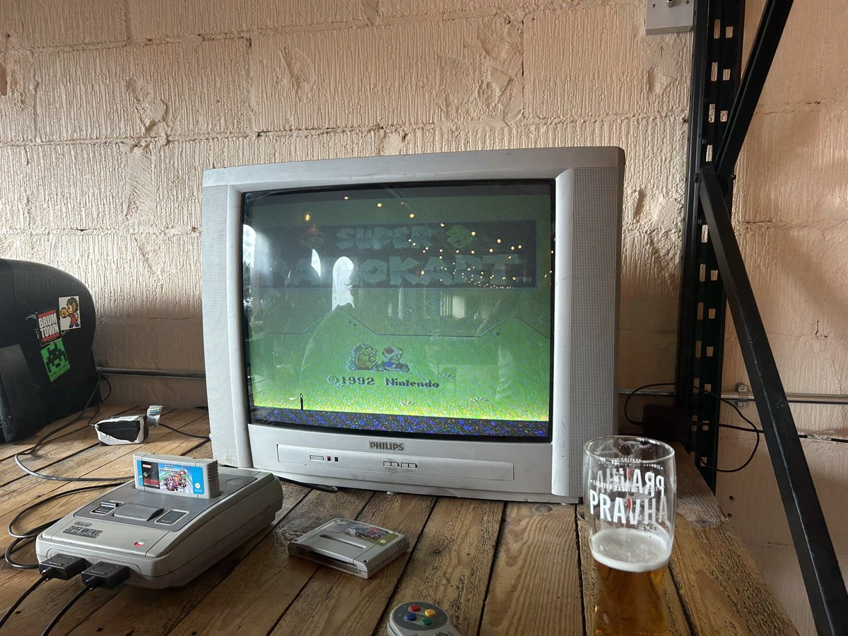 markbentley111's tweet photo. Getting my geek on 😁 https://t.co/ryQ5RXtrn2