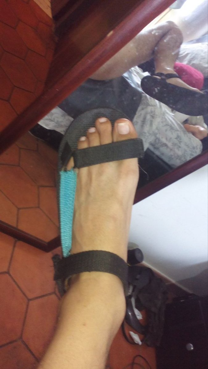 feetmodel156's tweet image. What do you think i´m doing? #sandals #model #modeling #shoes #sandals #heels #highheels #footwear #foot #feet #barefeet #feetmodels #feetjob #feetnails #solesfeet #solesandtoes #soles #arches #archesfeet #archesandsoles #feetarches #toes #toenails #toenailspolish #toenails