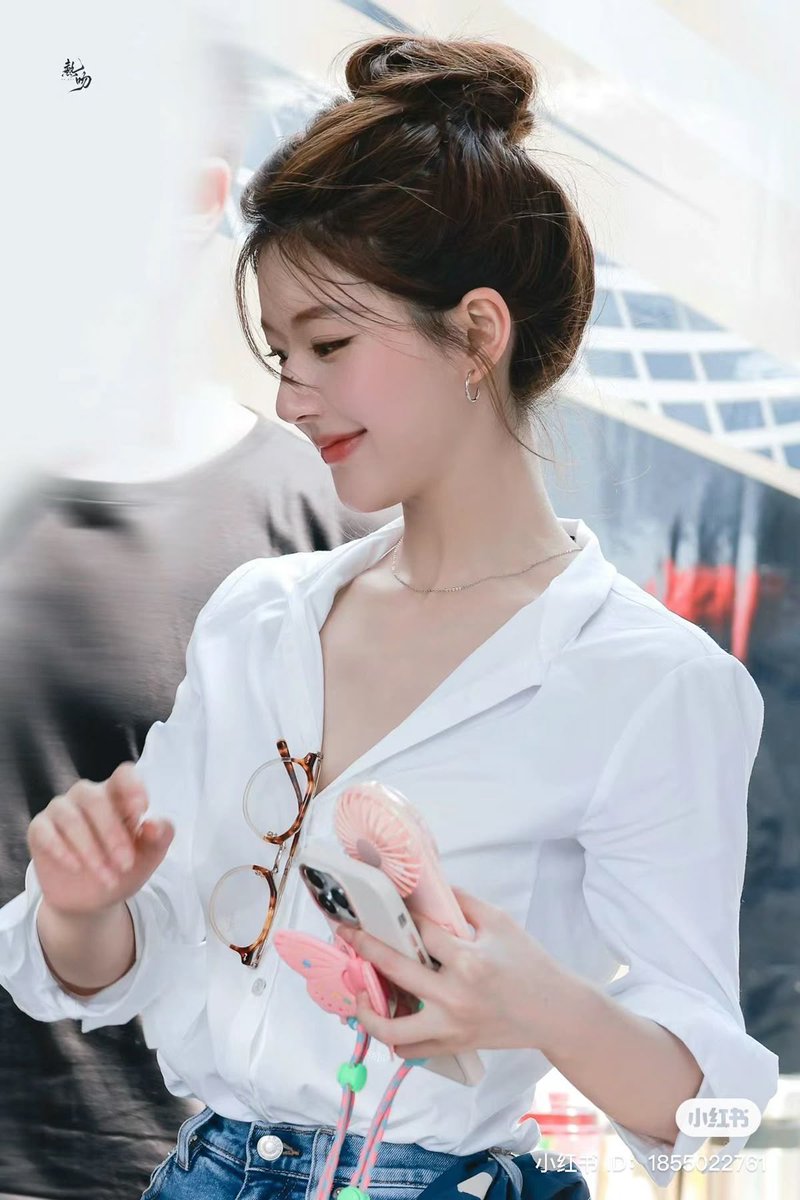 空飛ぶ娘 tweet media