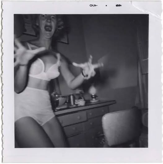 ECrowens's tweet image. #caption #contest #captioncontest #captionsplease #captions wanted #captionthis #captionforinsta #storyprompt #storyprompts #wrongway #wrongturn #wrongnumber #wrongplace #wrongplacewrongtime #wronganswer #wronganswers #wronganswersonly #caughtintheact