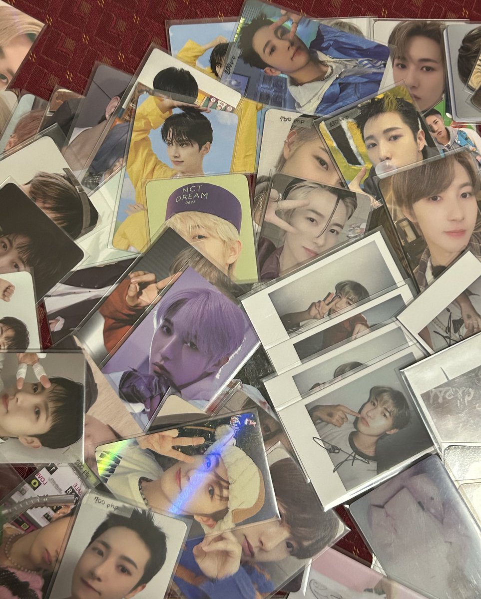Huangryjun's tweet photo. would anyone be interested in a kpop scoop? pls this girl badly needs to declutter

the items for scoops will include
-official album pcs, rare pcs, preorder benefit pcs
-postcards
-unsealed albums
-magazine
-official misc items

Price would prob range from 150-200 php per scoop https://t.co/zrjXUVoMkT