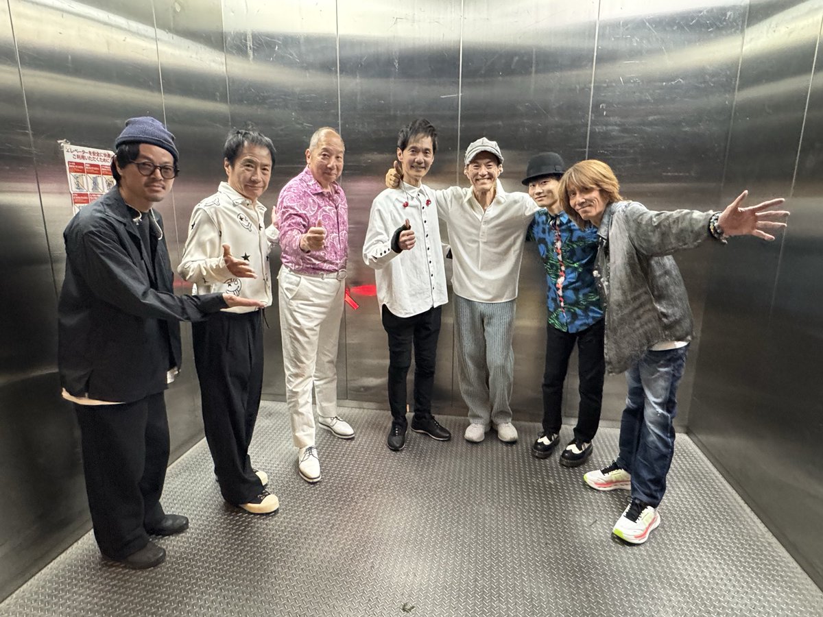 Jimbo_OneMan's tweet photo. 神保彰45周年スペシャルライブも盛り上がりました！ご来場頂いた皆様、ありがとうございました😊
これからも、神保彰ワンマンオーケストラを宜しくお願い致します。
次は5/10恵比寿ガーデンホールでお会いしましょう🍺
#神保彰ワンマンオーケストラ
#akirajimbo #神保彰 #恵比寿 https://t.co/Uf7pi9lSwz
