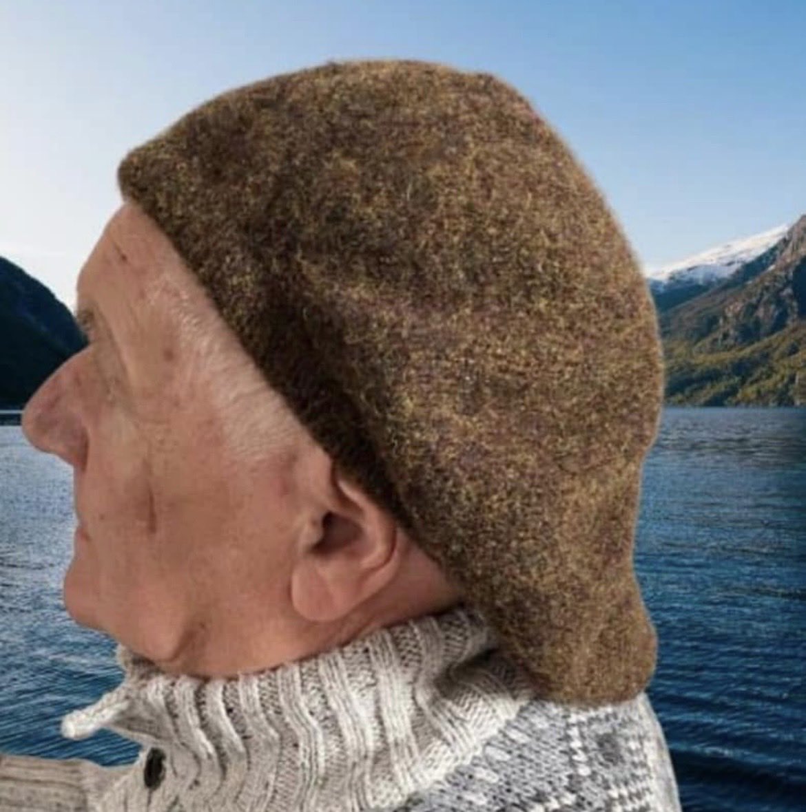 ScotKnitter's tweet image. folksy.com/items/8637204
Hand knitted and felted Scots Bonnet-The Dunbonnet - originally knitted by me for the TV series Outlander 
#firsttmaster #MHHSBD #Craftbizparty