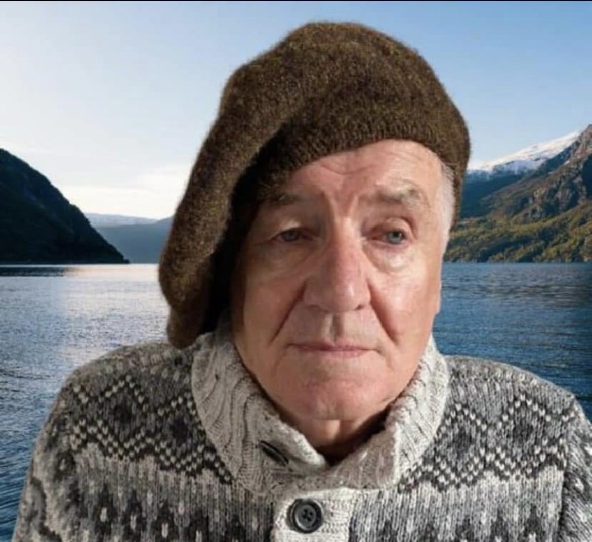 ScotKnitter's tweet image. folksy.com/items/8637204
Hand knitted and felted Scots Bonnet-The Dunbonnet - originally knitted by me for the TV series Outlander 
#firsttmaster #MHHSBD #Craftbizparty