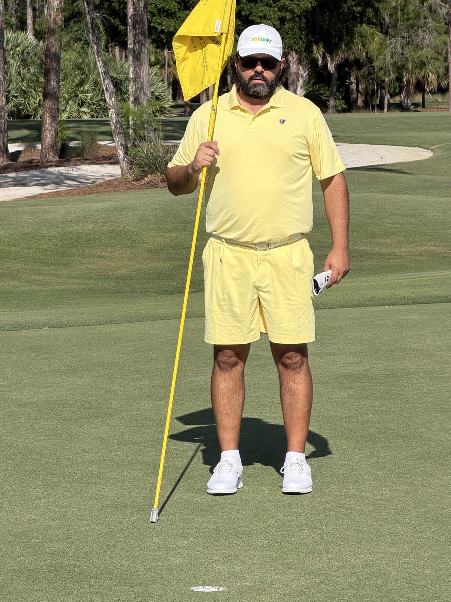 BrilliantlyDumb tweet media