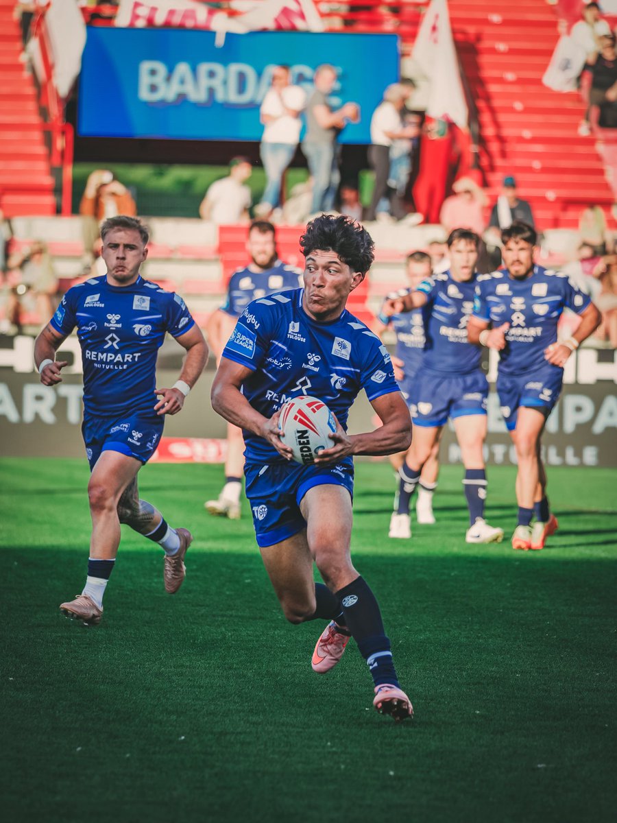 TOXIII's tweet image. 𝐔𝐧𝐞 𝐠𝐫𝐚𝐧𝐝𝐞 𝐩𝐫𝐞𝐦𝐢𝐞̀𝐫𝐞 𝐩𝐨𝐮𝐫 𝐌𝐚𝐭𝐡𝐢𝐞𝐮 💫

Premier match sous le maillot Olympien (#833) et premiers pas en @SuperLeague pour notre ailier Mathieu Pons face à Hull KR.
Une entrée en matière solide et pleine de promesses.

#TOgether