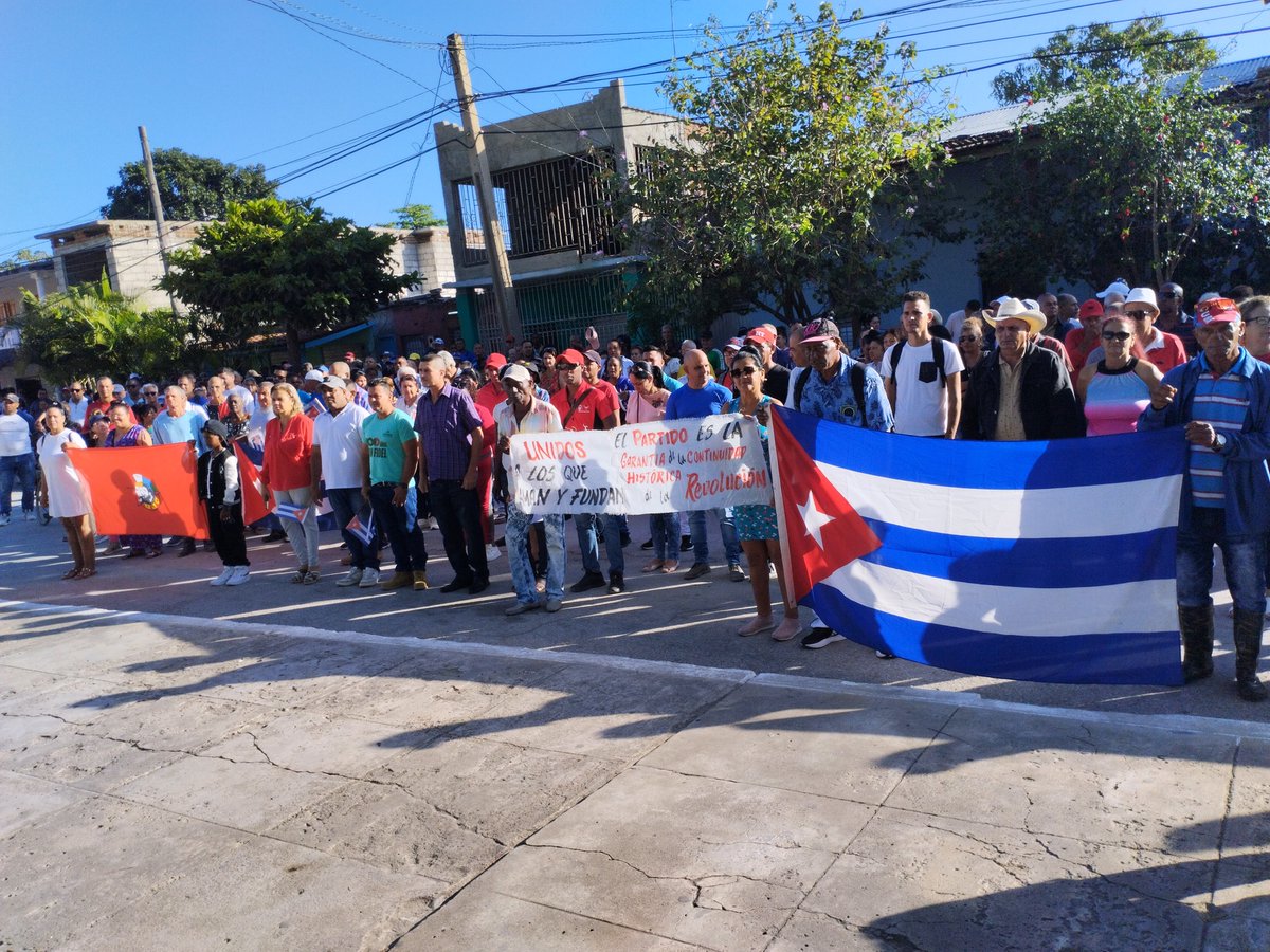 radioflorida's tweet image. En el parque José Martí de #Florida se realizó el Acto de Reafirmación Revolucionaria por la Victoria De Playa Girón y en contra del bloqueo económico-financiero de EEUU contra Cuba.
#Cuba  #Florida,  #100AñosConFidel, #CubaVencerá,
 #GironEsHoy