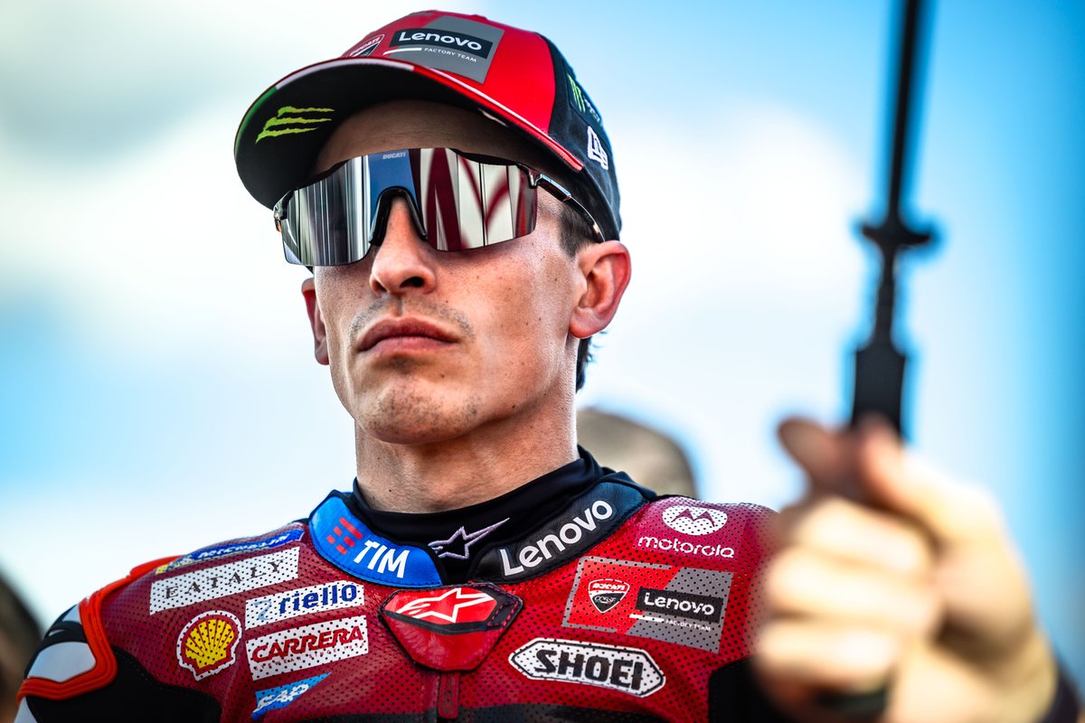 ShellMotorsportTeam tweet media