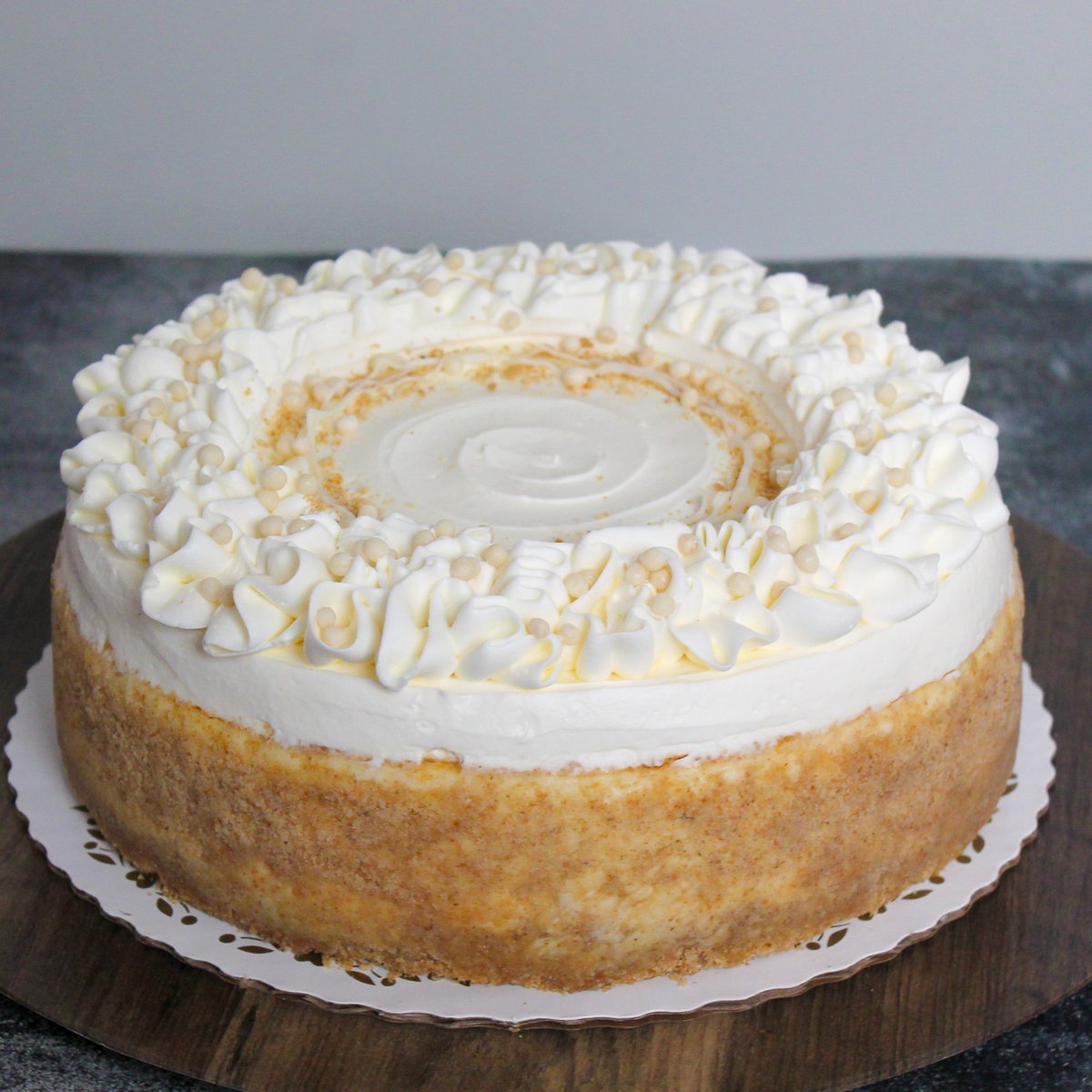 pastries51's tweet image. You don't need a reason to order yourself a cheesecake.

And if you want a reason, it's because your deserve to treat yourself.

New York Cheesecakes are available to order online here: pastriesalacarte.bakesmart.com/product/9+in+W…

#cheesecake #bakery #newyorkcheesecake #pittsburgh #dessert