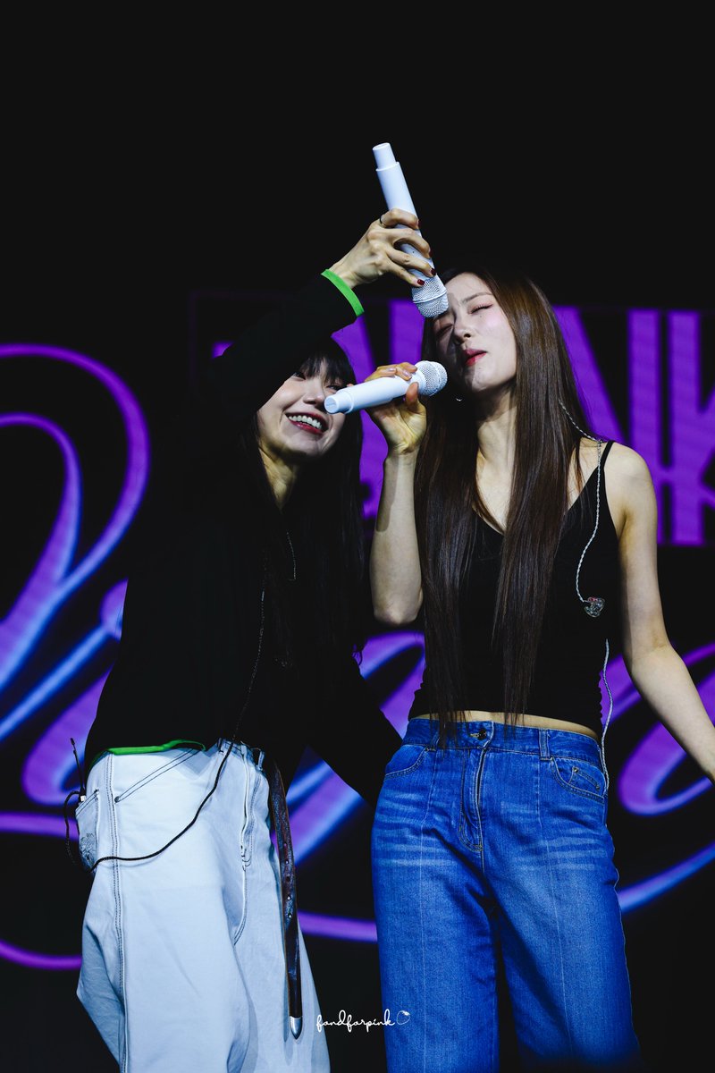 fondforpink's tweet photo. 260419 soundcheck

93🧡💙

#Apink #에이핑크
#보미 #윤보미 #은지 #정은지 
#bomi #yoonbomi #eunji #jeongeunji https://t.co/cy7BPBMyLk