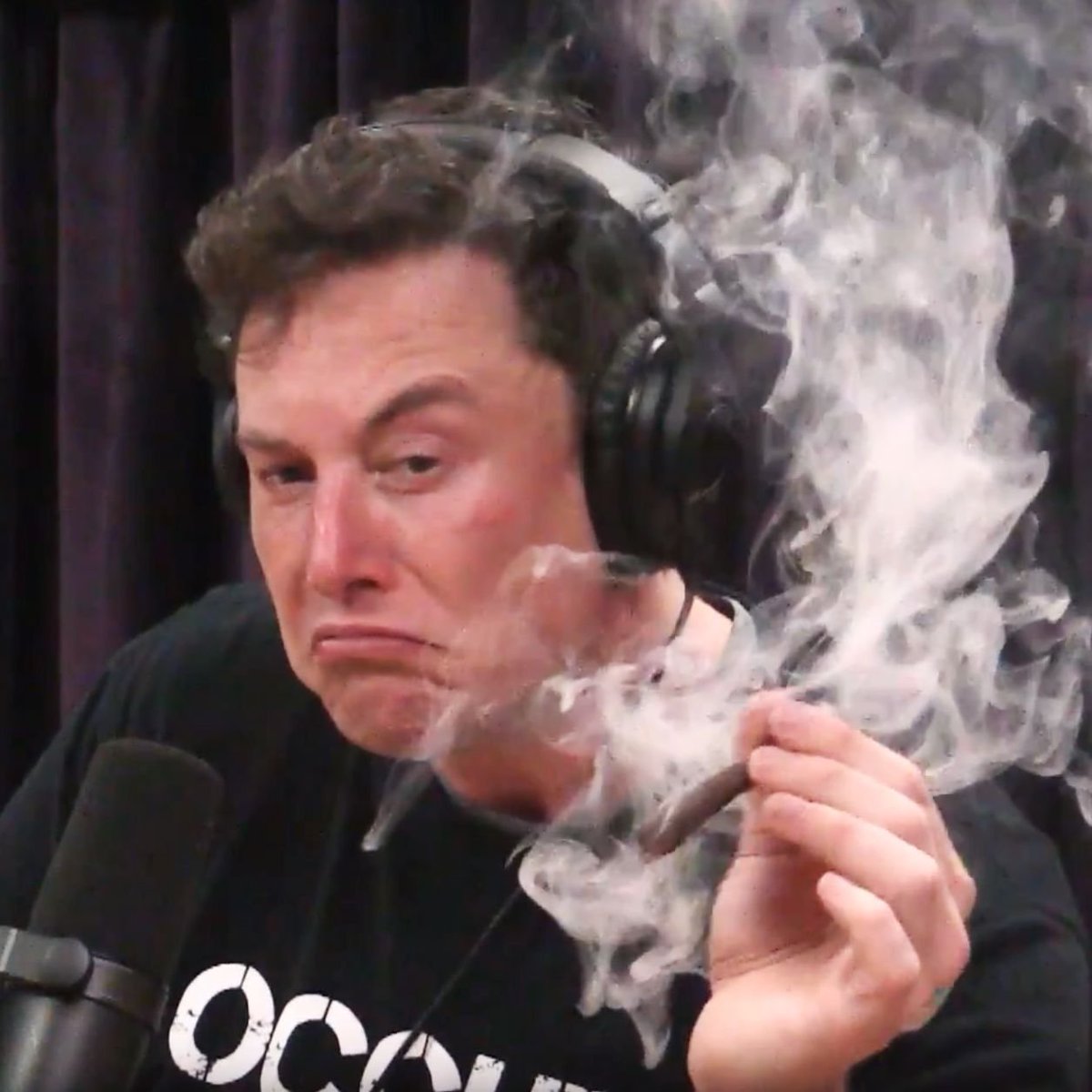 RoaringKitty_22's tweet image. Happy 4/20 Eve

#roaringkitty #elonmusk