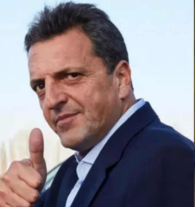 Derechoalavida's tweet photo. Habitué de la embajada yanqui. Millonario. Vive en un country de Tigre. Promotor del aborto. Blindado por la justicia. Socio oculto de Vila, Manzano y Eurnekian. Siempre vivió del Estado. https://t.co/i5owuwZTK0