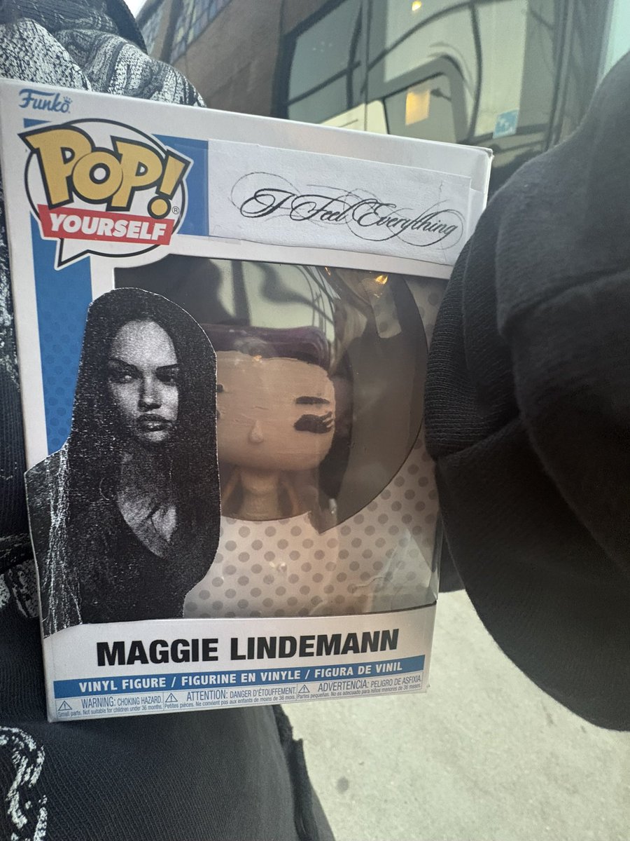 recklesscrime's tweet photo. @MaggieLindemann https://t.co/zMwsqJIVDa