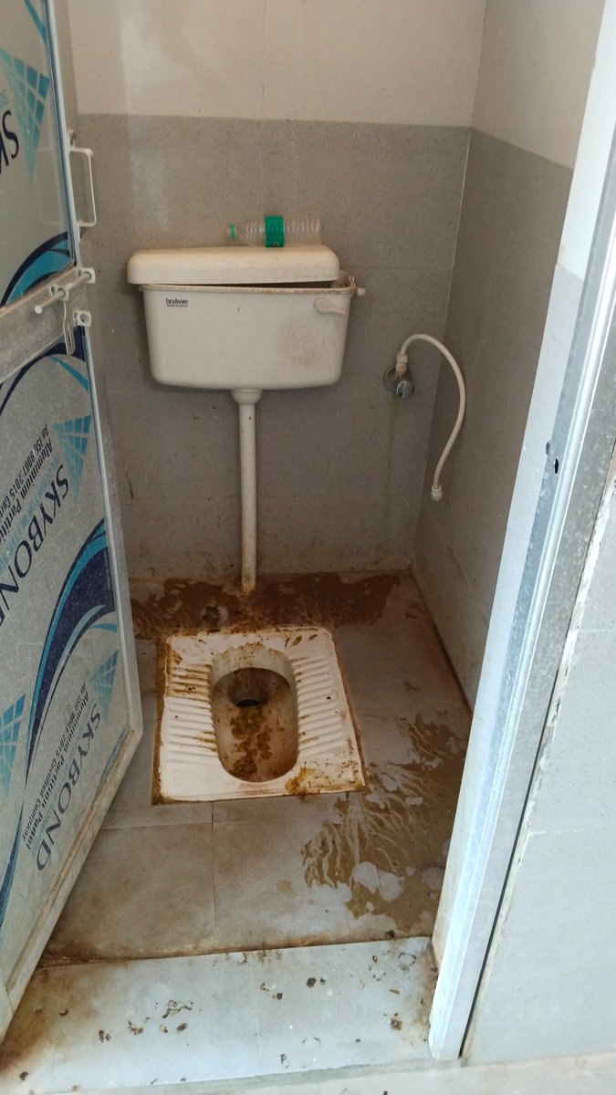 MaheswarSunani's tweet photo. The toilets in the MCH Building at SDH  Dharamgarh are in a deplorable condition.Most are broken and extremely unhygienic,posing a serious health risk to patients and their attendants.Requesting the concerned authorities for immediate intervention,repair,and regular maintenance. https://t.co/ForsWj22KA