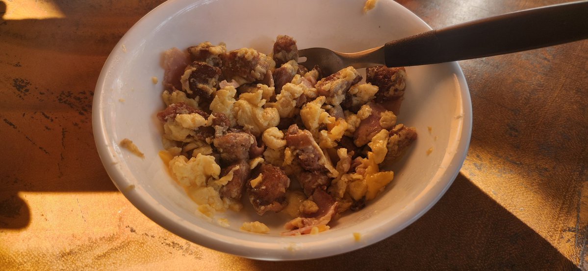 SoNotSerious44's tweet image. If you've never traveled outside of the USA....do yourself a favor and do it at least once.  Youll see what food is supposed to taste like.  I've been in costa rica for 4 days and feel GOOD after i eat. Not tired, no stomach aches, no chemical flavors. 
#PuraVida
#MAHA