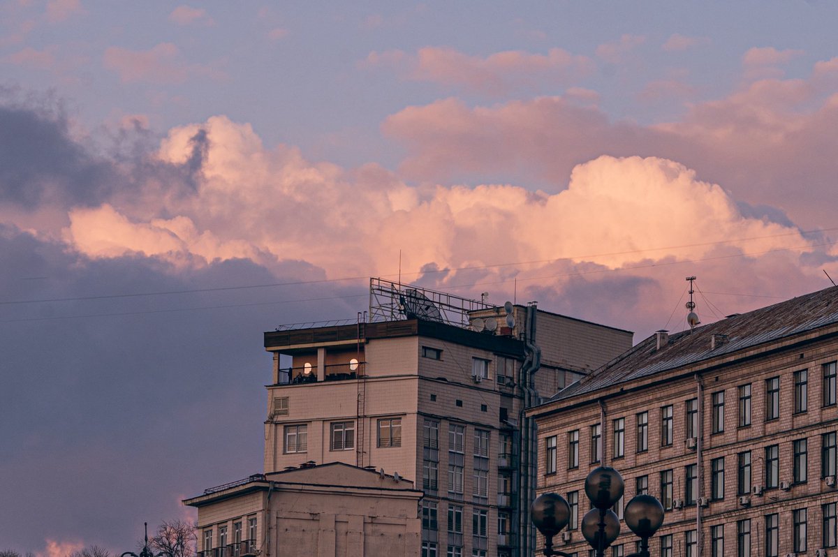 Stasyadv_'s tweet photo. Такі хмари заслуговують окремі кадри https://t.co/mSvIUOLljT