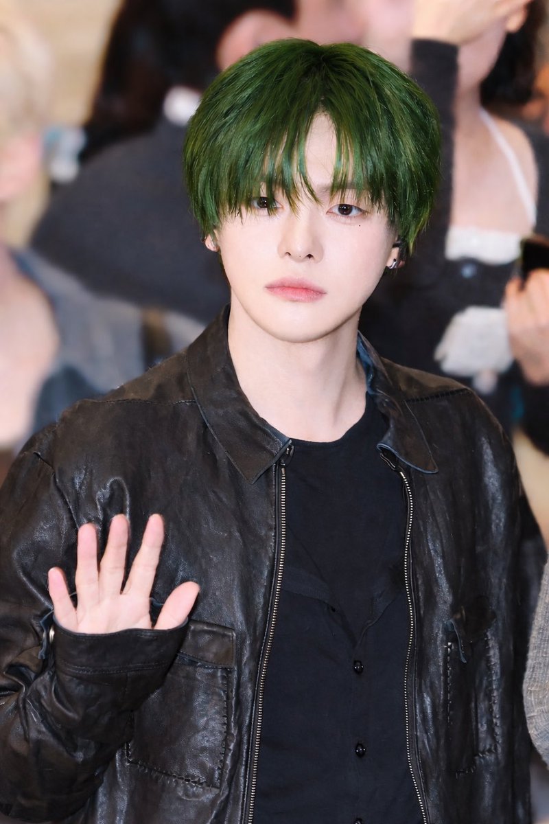 Lo(slow) tweet media