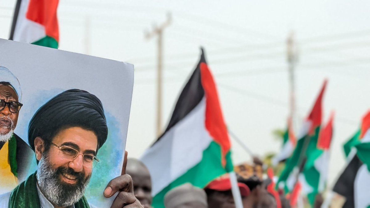 AlkazeemY's tweet image. From Palestine to Yemen and Iran, voices in Bauchi rise for the oppressed.

Followers of Sheikh Ibraheem Zakzaky demand justice and accountability.
#StandForJustice #FreePalestine