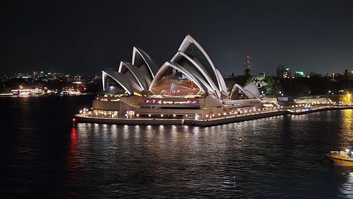 outerspacies tweet media